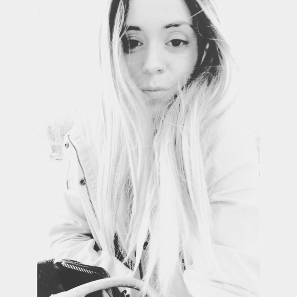 Meet your Posher, Casey - Picture 12 of 14